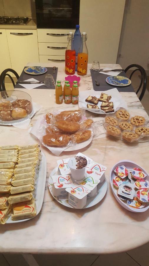 Giulietta E Romeo Bed and Breakfast Πεσκιέρα ντελ Γκάρντα Εξωτερικό φωτογραφία