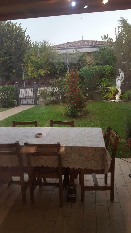 Giulietta E Romeo Bed and Breakfast Πεσκιέρα ντελ Γκάρντα Εξωτερικό φωτογραφία